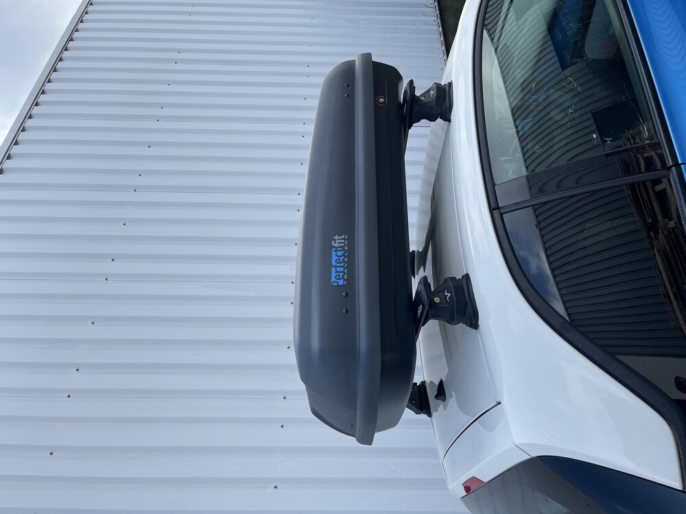 Coffre de toit PerfectFit 400 Liter + Barre de toit Fiat 500X 5 portes &aacute; partir 2014