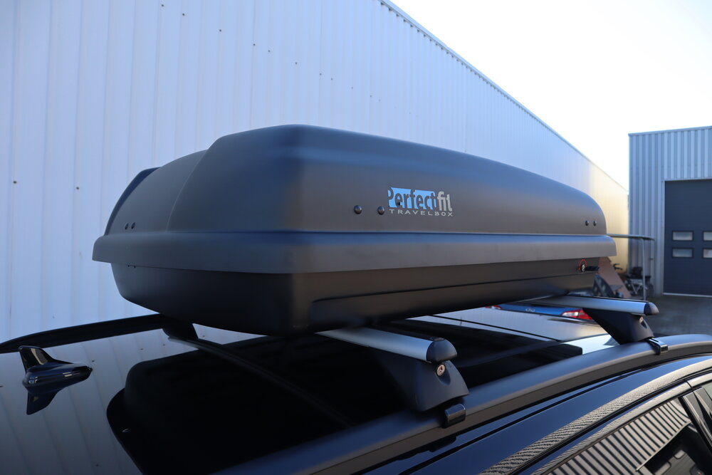 Coffre de toit PerfectFit 400 Litre + Barre de toit Porsche Taycan SUV &agrave; partir de 2019