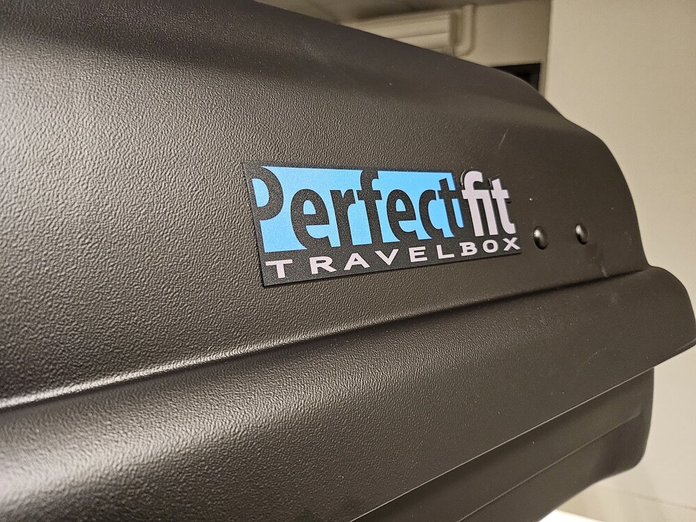 PerfectFit coffre de toit 500 liter + PerfectFit barres de toit Hyundai ix35 2010 - 2015