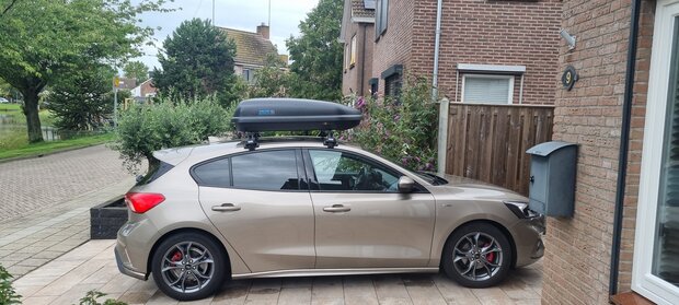 PerfectFit coffre de toit 400 liter + Nordrive barres de toit Peugeot 207 Plus 5 portes hayon 02/2013 - 08/2014