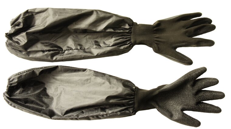 Gants de montage pour cha&icirc;nes &agrave; neige