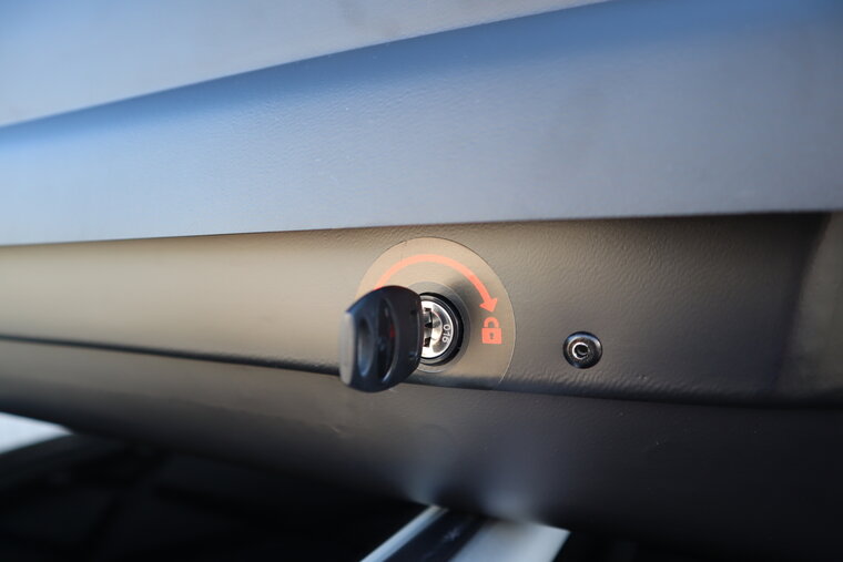 PerfectFit coffre de toit 400 litre + PerfectFit barres de toit Citro&euml;n C4 Aircross 2012 - 2018