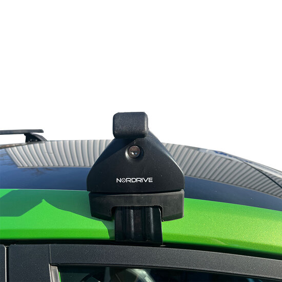 PerfectFit coffre de toit 440 Liter + Nordrive barres de toit Skoda Octavia 5 portes hayon 09/2004 - 02/2013