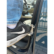 Marchepied de porte de voiture